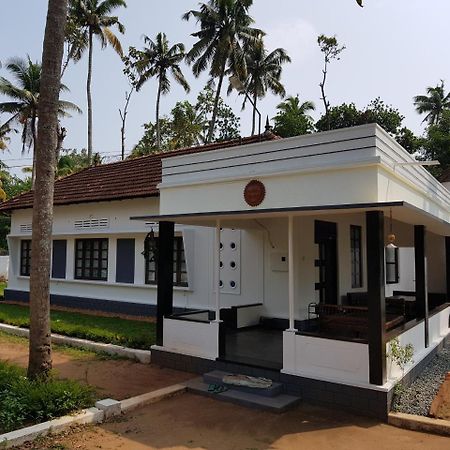 Piggy Hostel Varkala Extérieur photo