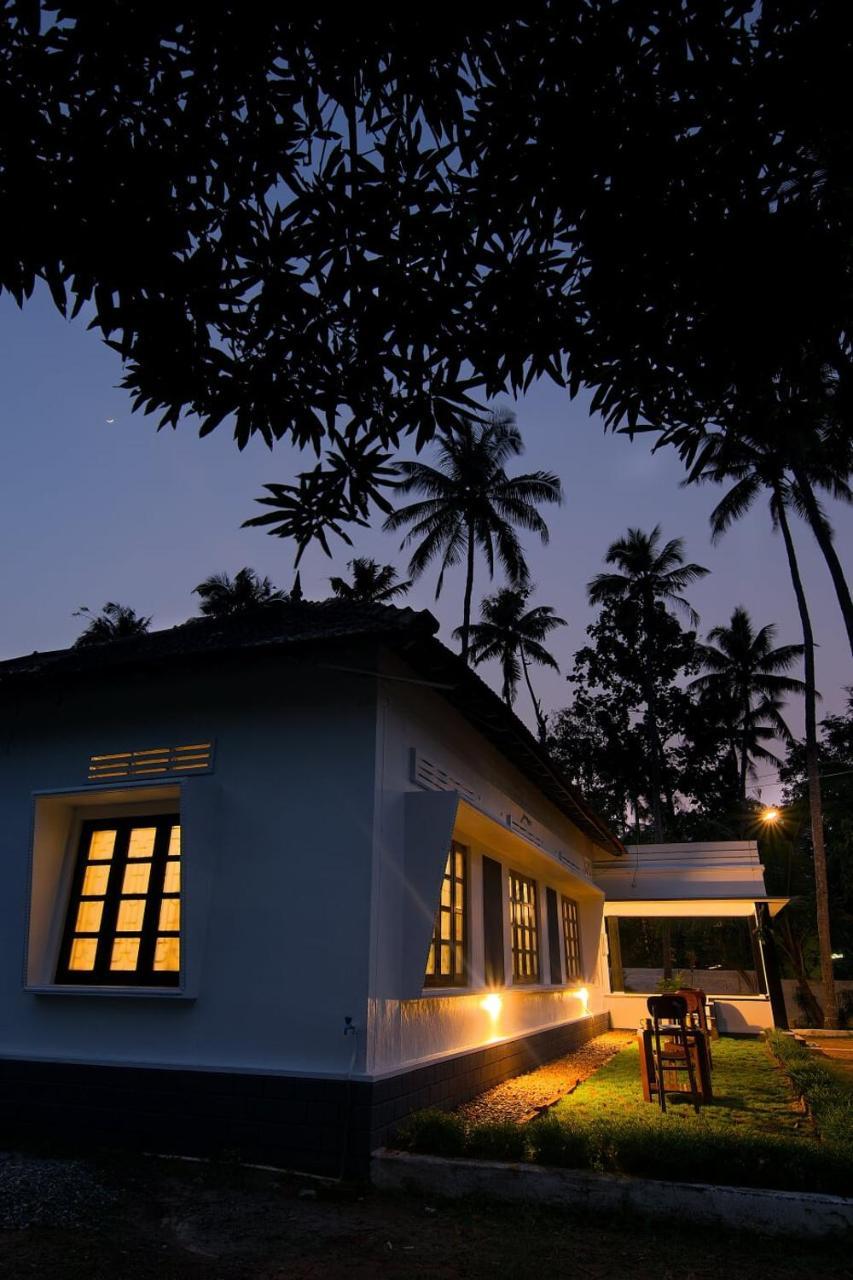 Piggy Hostel Varkala Extérieur photo