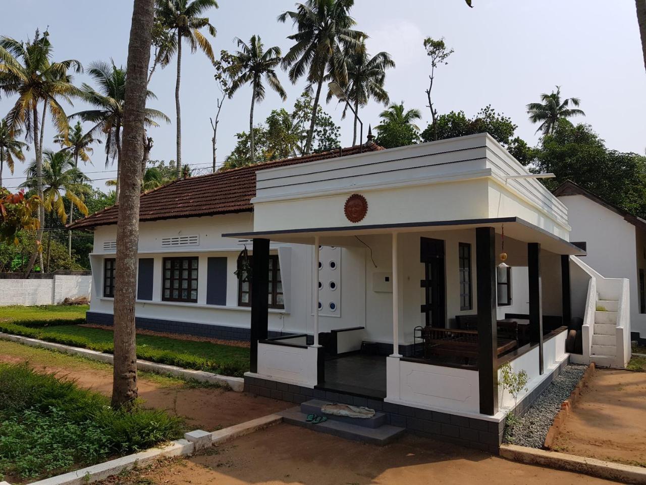 Piggy Hostel Varkala Extérieur photo