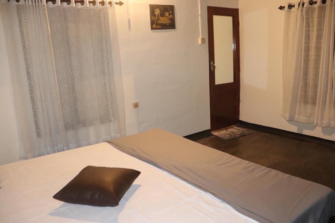 Piggy Hostel Varkala Extérieur photo