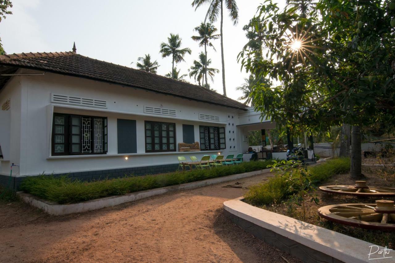 Piggy Hostel Varkala Extérieur photo